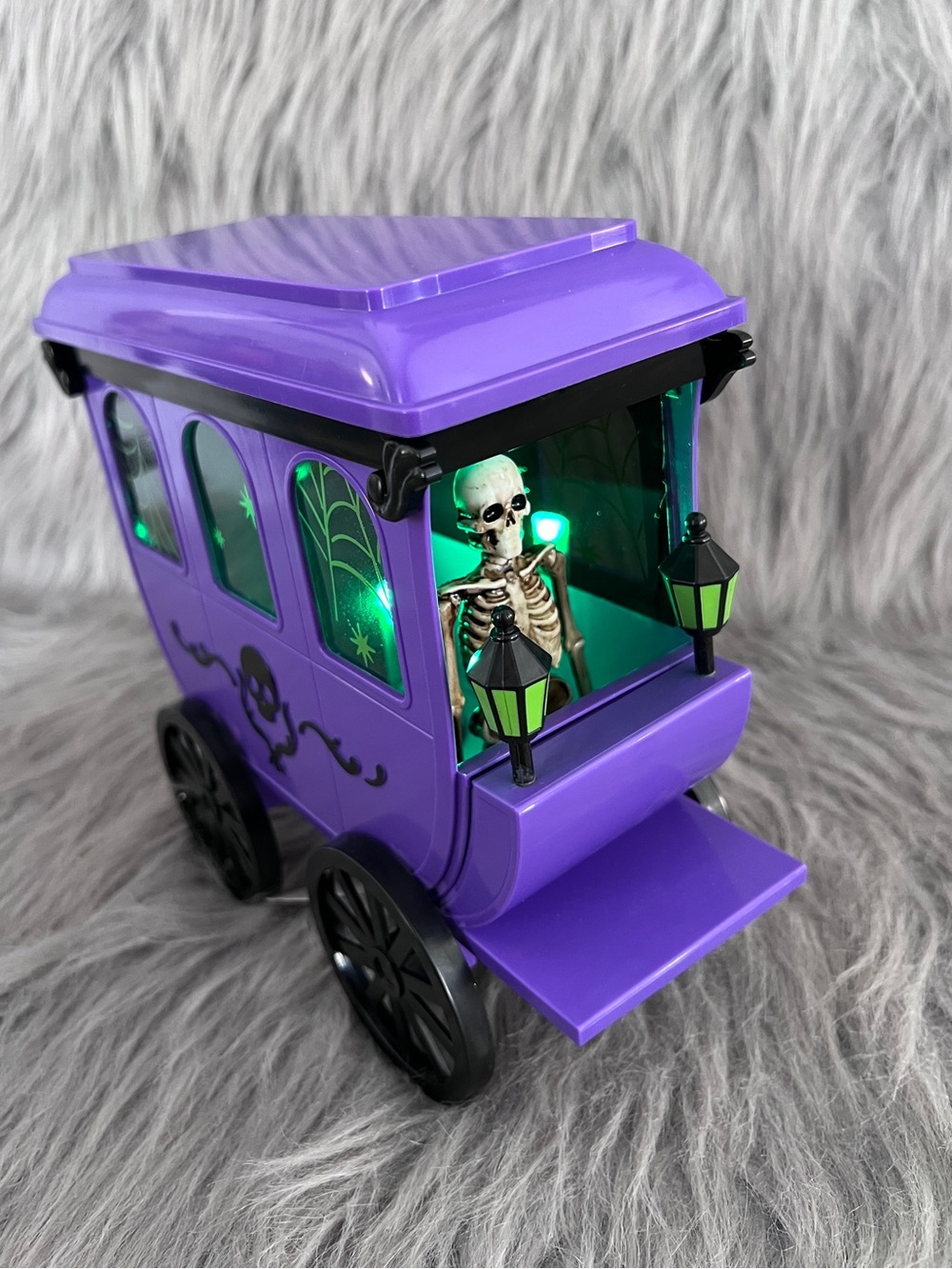 Purple Skeleton Carriage with light - Halloween Decor